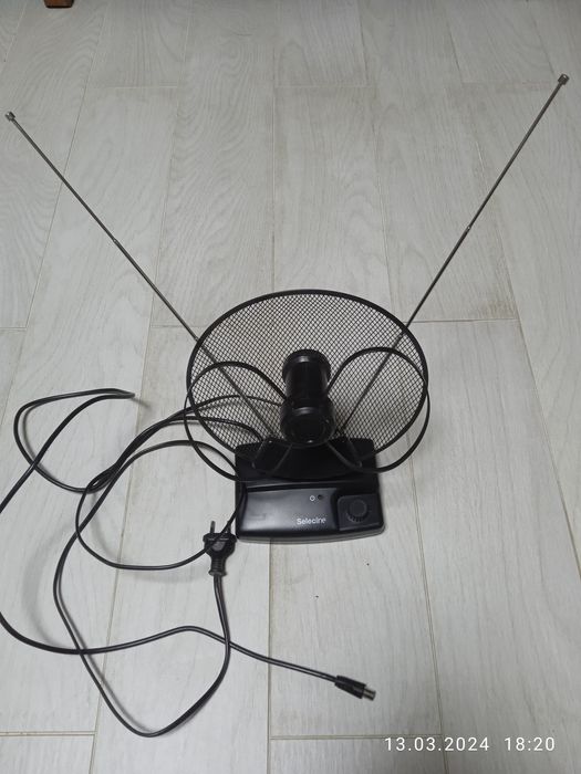 Продам комнатную антену