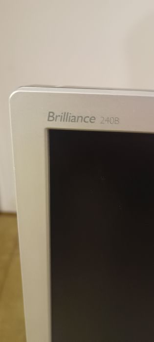 Monitor Philips 24 cale WUXGA 1920x1200