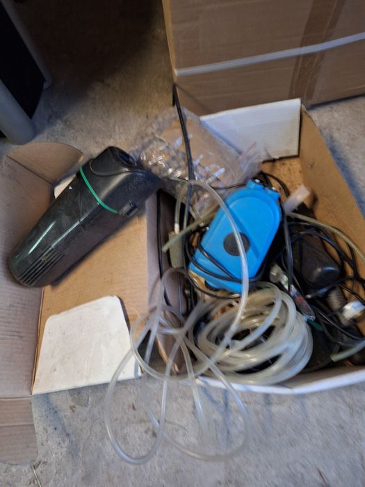 Sprzedam akwarium panoramiczne