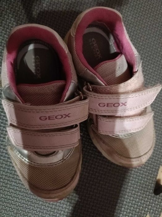 Buty dziecięce Geox 23
