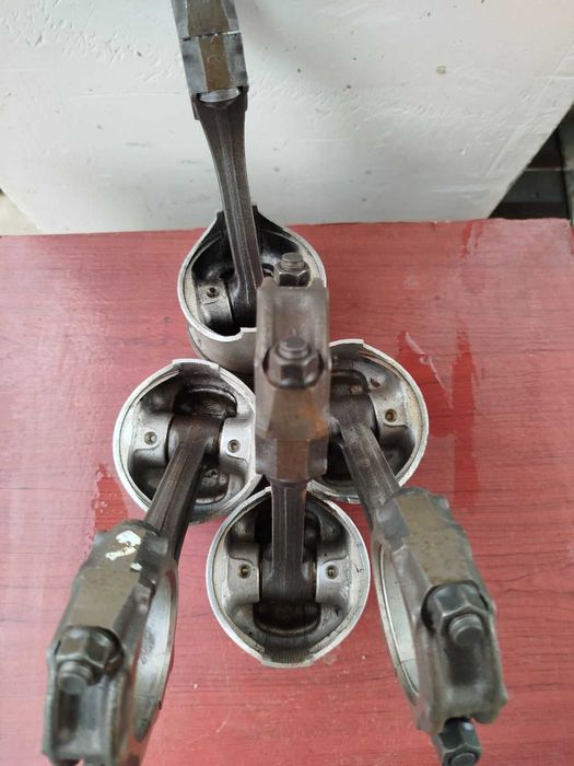 Продам поршневую группу в хорошем состоянии