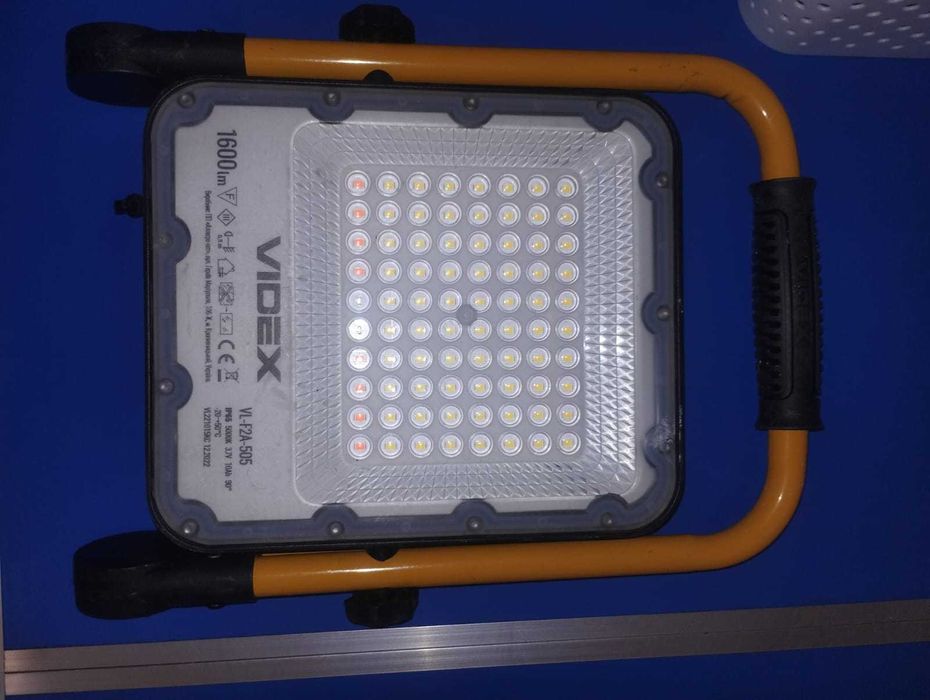 LED прожектор акумуляторний PREMIUM VIDEX F2A 50W 5000K VL-F2A-505