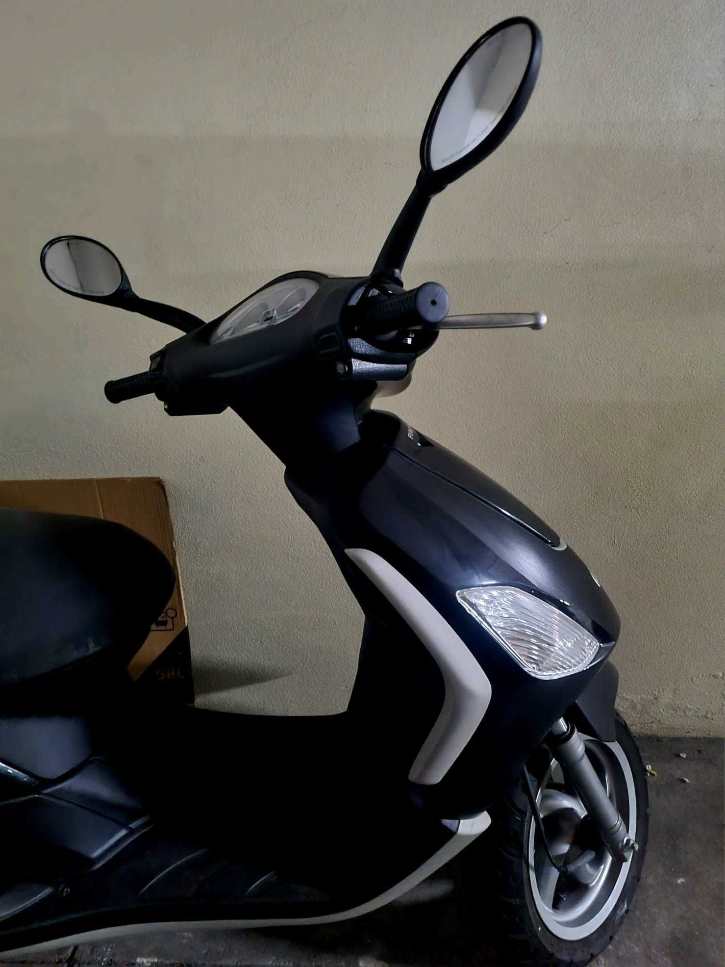 Scooter Piaggio Fly