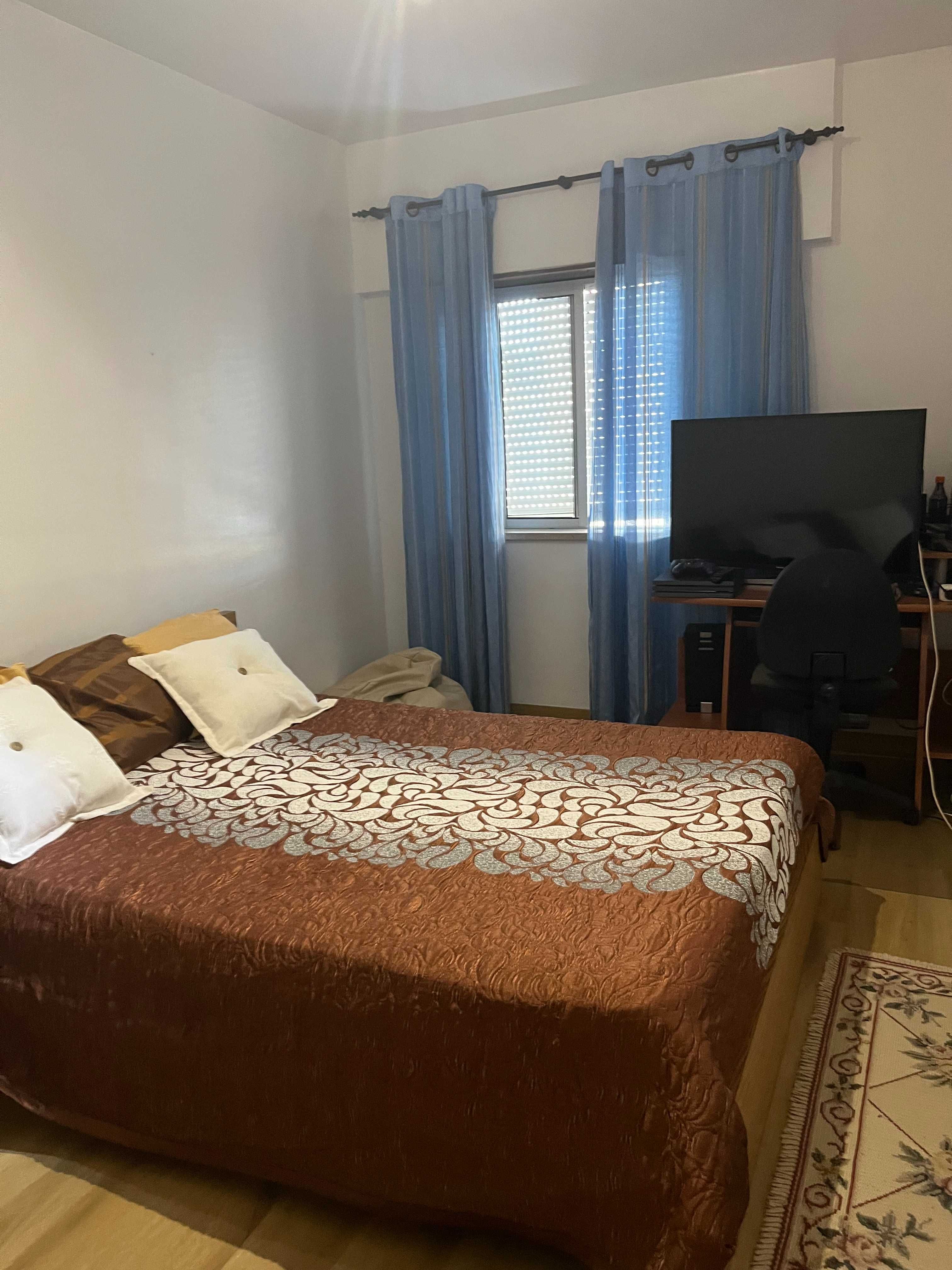 Quarto para estudantes/Professoras