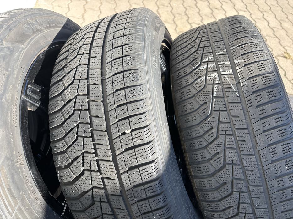 Koła zimowe Toyota RAV 4 5x114,3 ET45 235/55 18