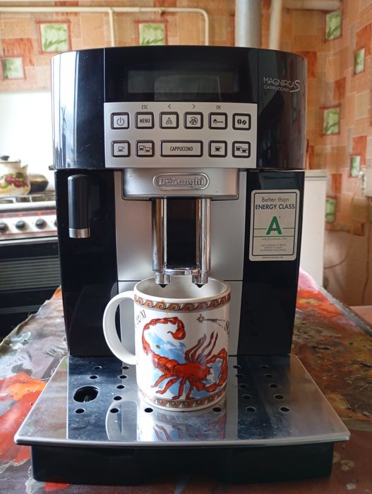 Кофемашина "DeLonghi". Б.У