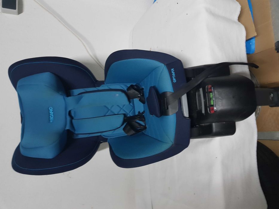 Cadeira Auto Recaro Optiafix(com isofix) Azul
