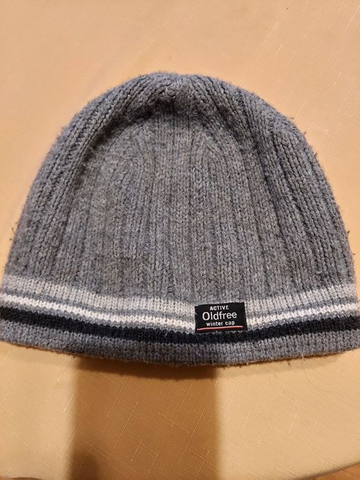 ciepłe czapki zimowe 3 sztuki 8-10 lat