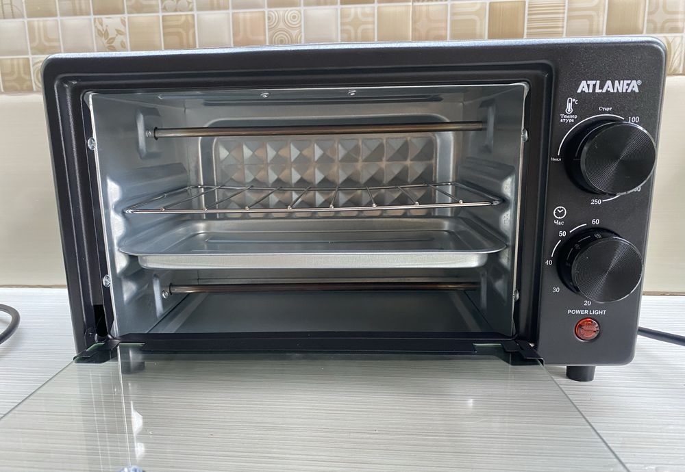 Продам електро духовку , в робочому стані ,є гарантія ,