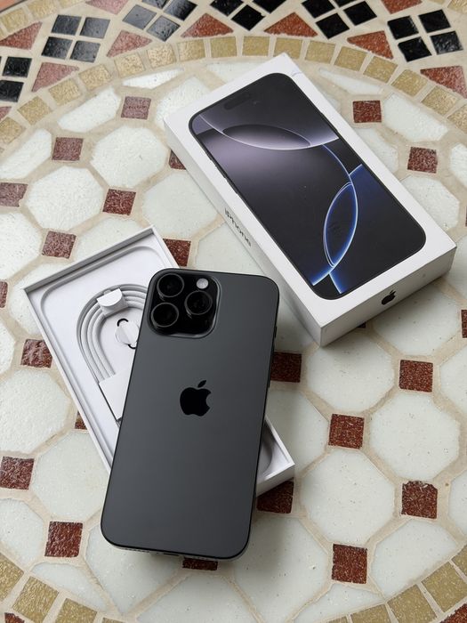 iPhone 16 Pro Max 256GB Black Titanium
