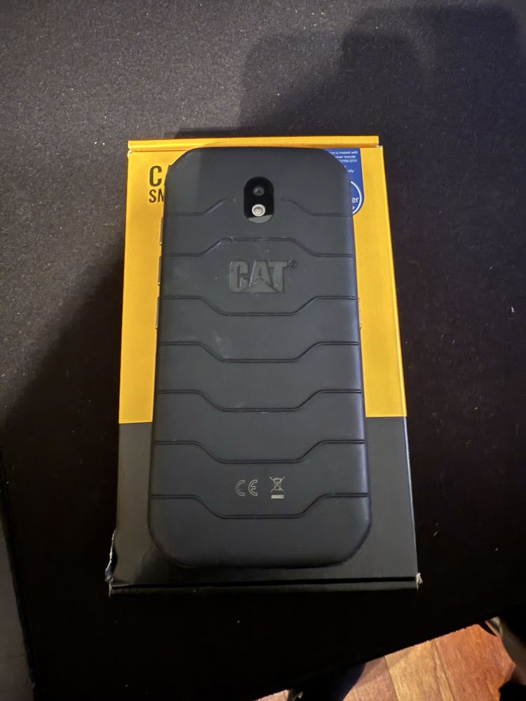 CAT S42 H+ novo