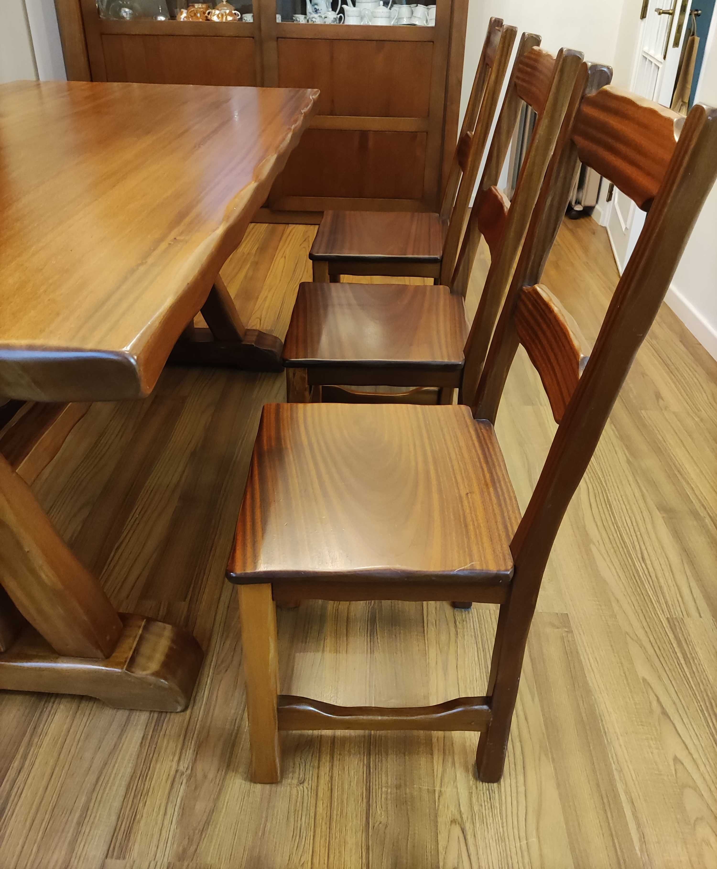 Mesa de Jantar em Pinho + 6 Cadeiras