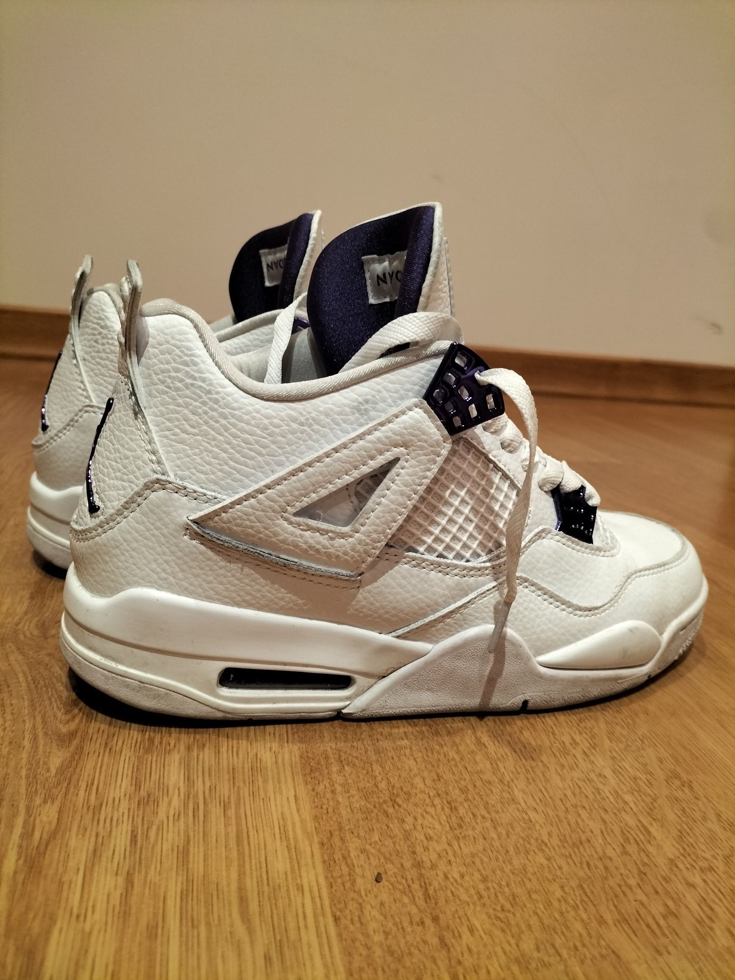 Jordan 4 Metallic Purple