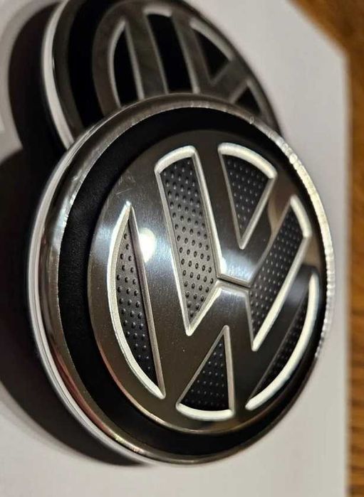 Dekielki kapsle VW 65 mm srednica Golf 7 Passat B8 Tiguan