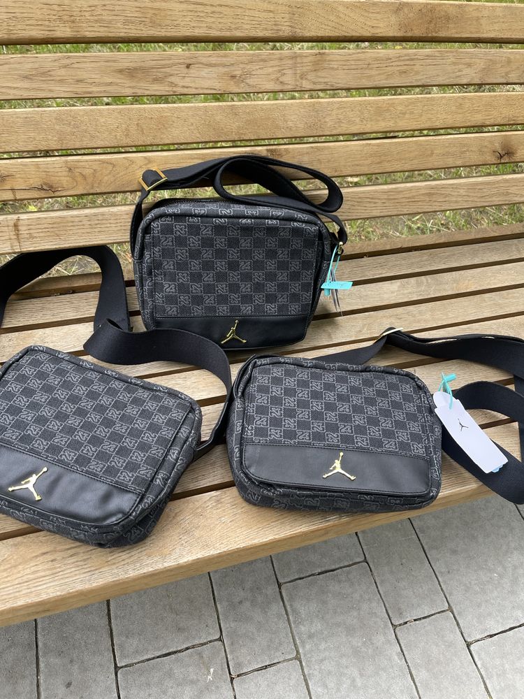 Сумка Air Jordan Monogram Crossbody | Nike, найк, джордан месенджер