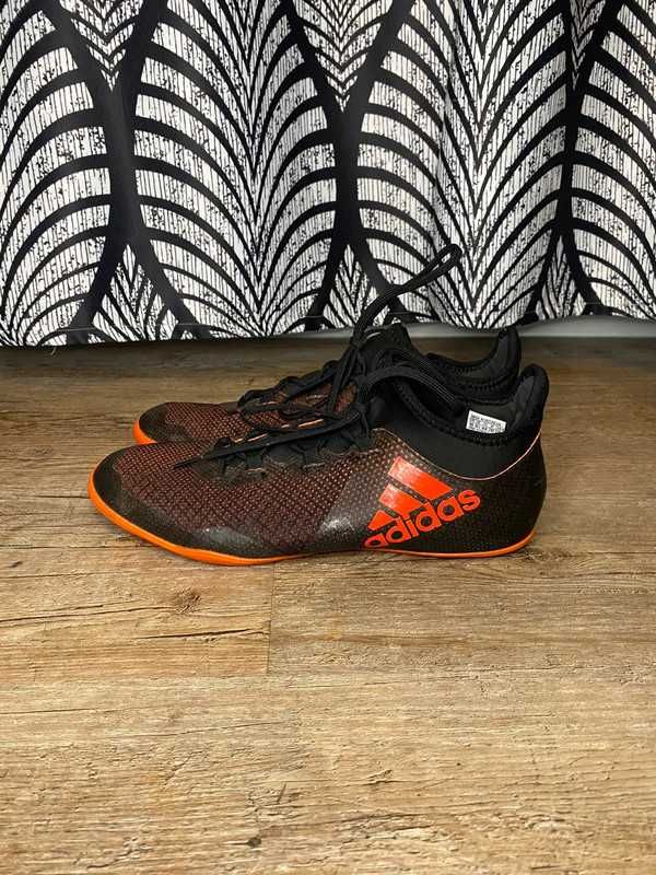 Buty halówki adidas Tango 17.3 X z pomarańczowym motywem rozmiar 44