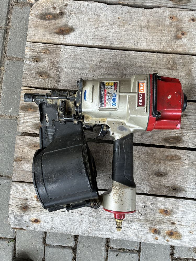 Gwoździarka pneumatyczna MAX CN80