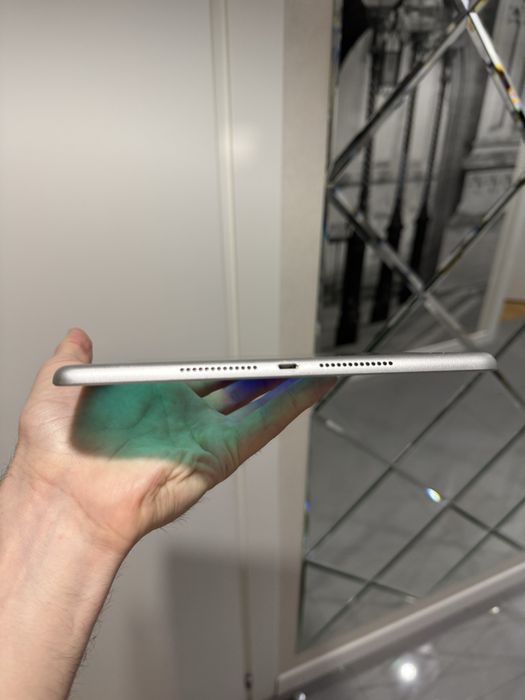 планшет iPad 7th 128gb Wifi+LTe 10.2  Silver для ігор та навчання