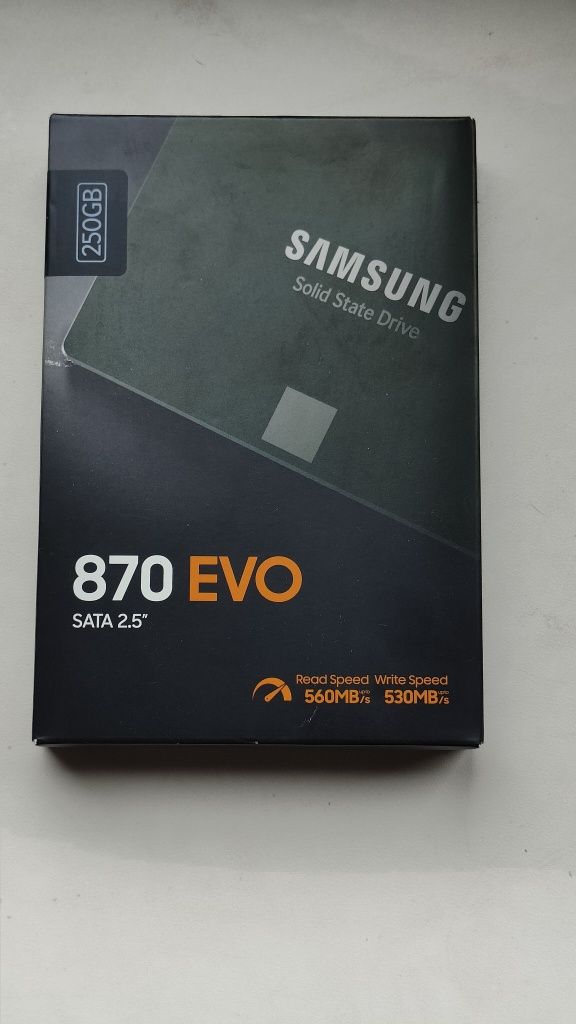 SSD диск Samsung 870 Evo-Series 250GB 2.5" SATA III