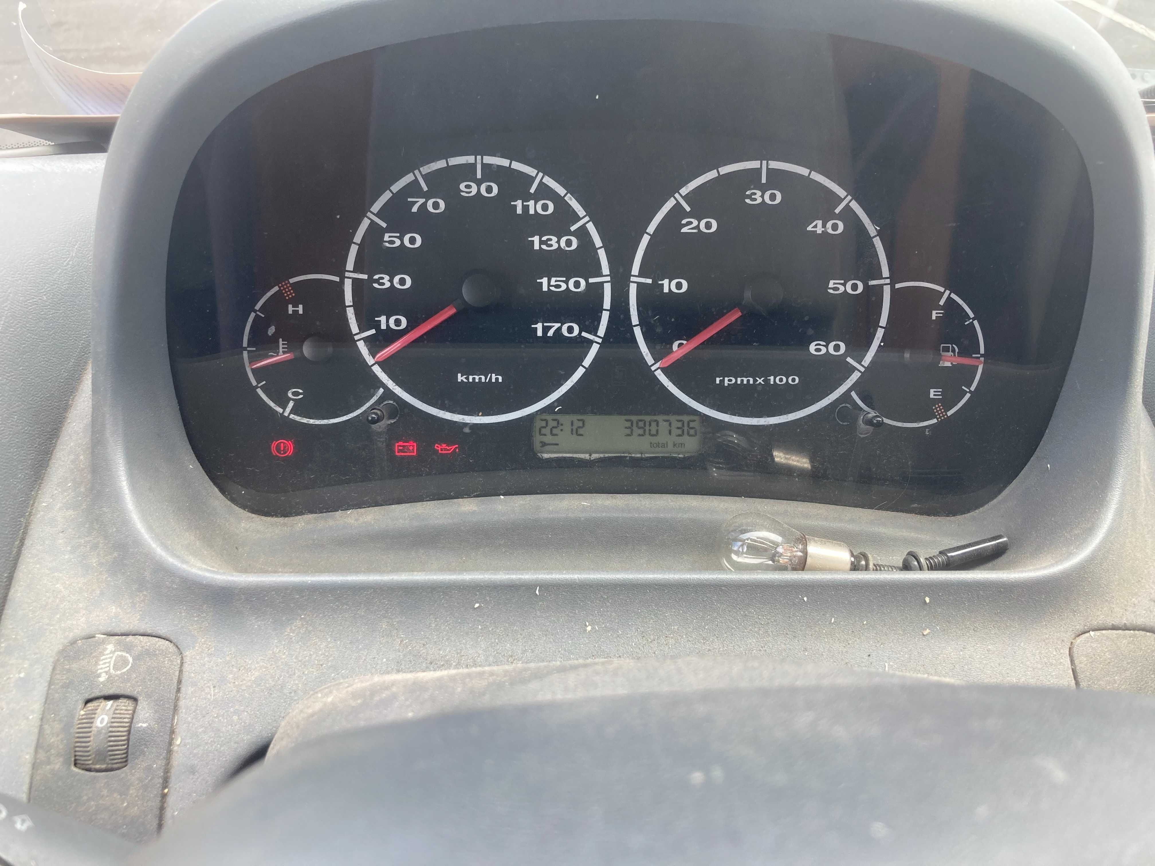 Carrinha de 6 lugares a Diesel - Fiat Ducato