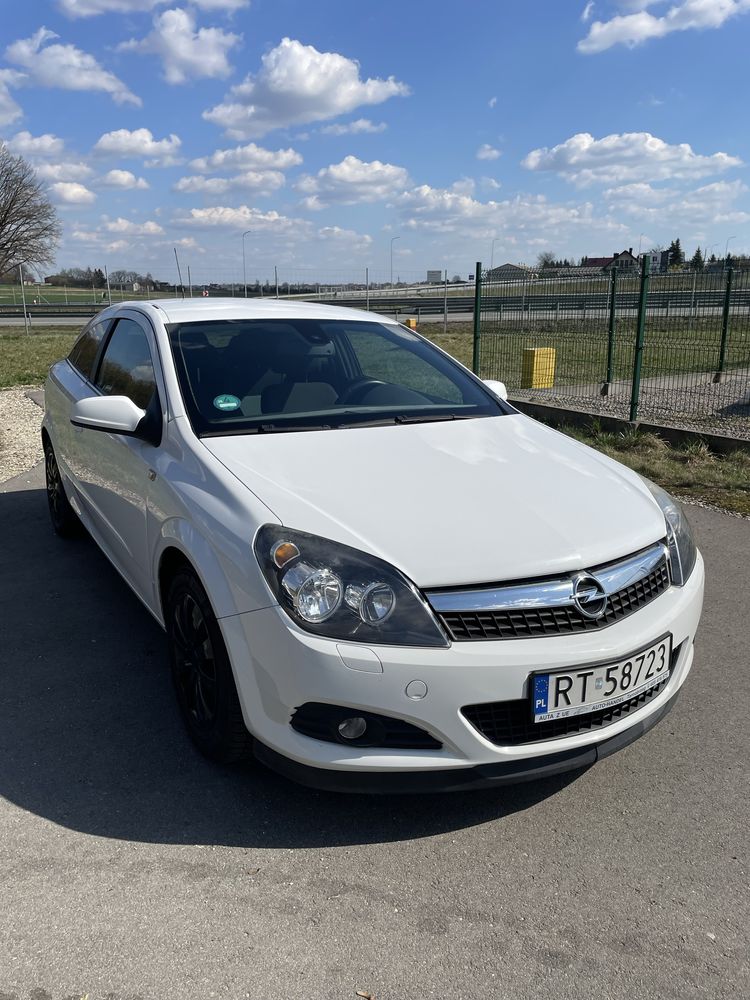 Opel astra H GTC 1.4EcoTec