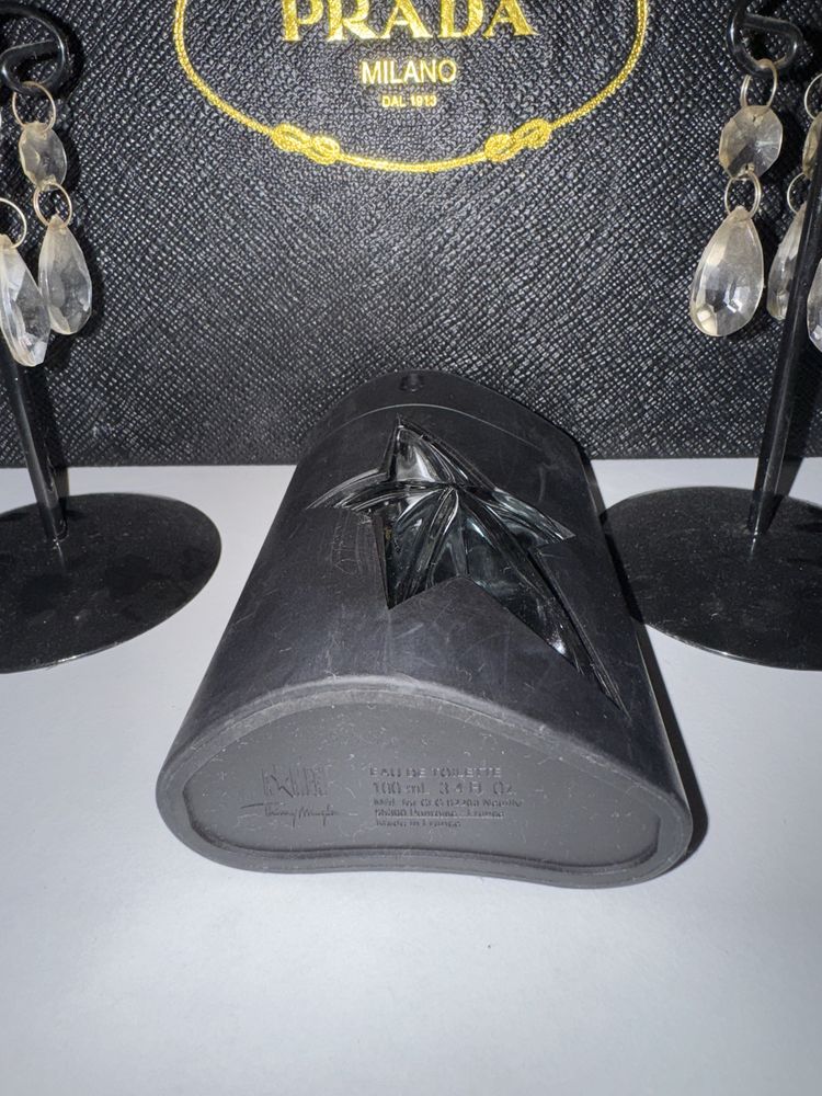 A star men mugler