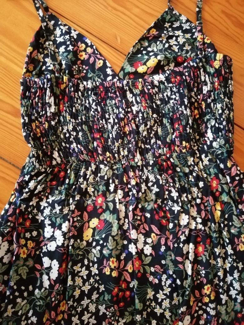 Vestido floral, tam. M, novo!