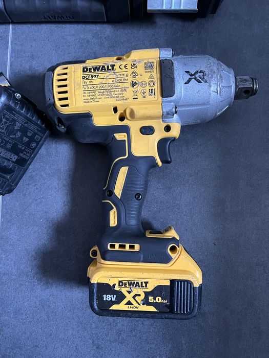Безщітковий Акум.Гайковерт Dewalt DCF 897 NT