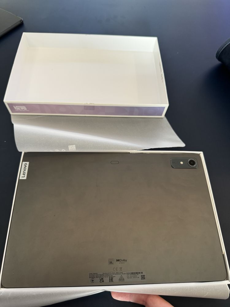 Lenovo Tab P12 com caneta e capa