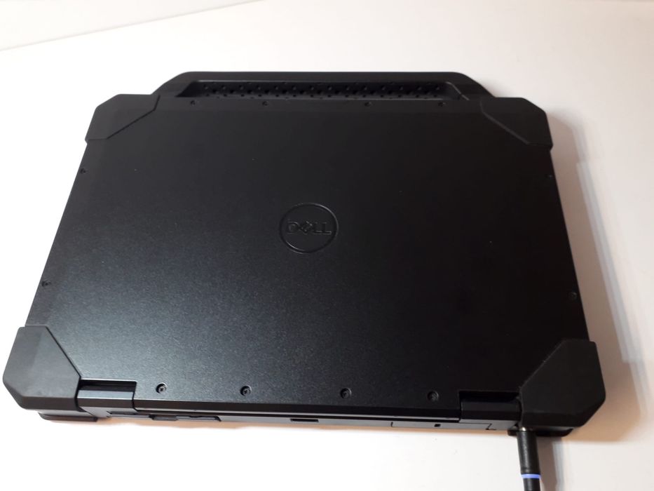 Dell Latitude Rugged do warsztatu, dla mechanika pancerny laptop