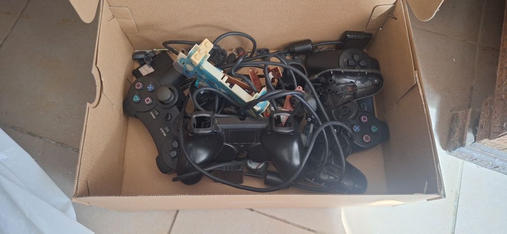 Comandos PlayStation para reparação/peças