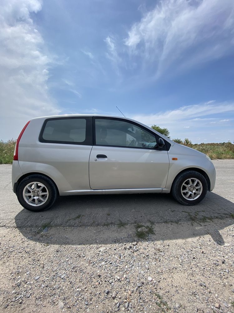 Daihatsu Cuore 2004 1.0 Газ Автомат