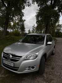 Продам Volkswagen Tiguan 2011 рік автомат