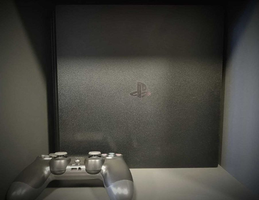 Приставка PS4 Sony PlayStation 4 Pro + Гарантія!