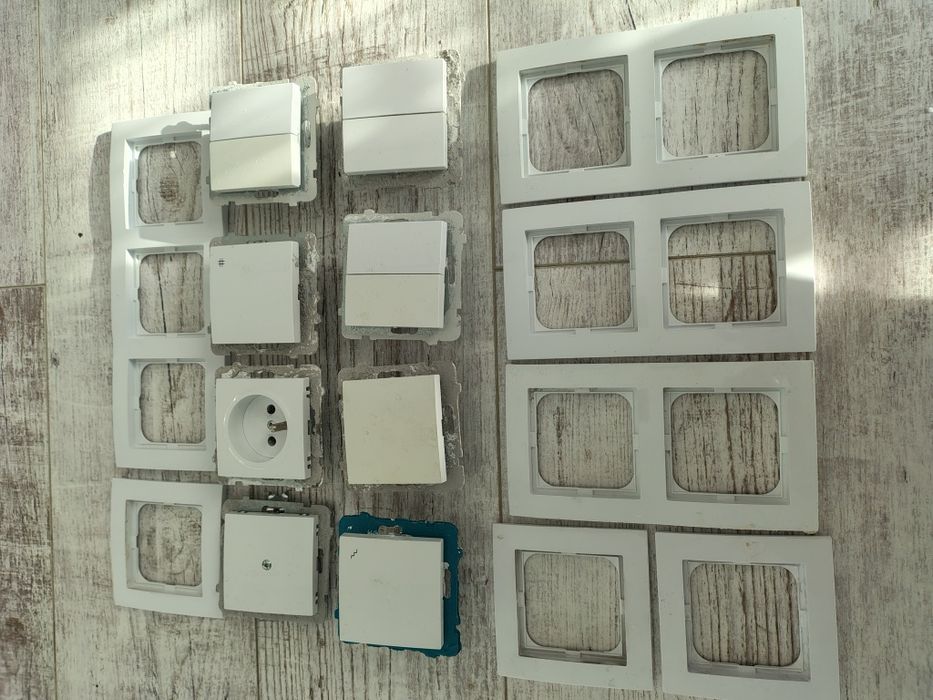 Gniazdka włączniki osprzęt elektryczny firmy Ospel