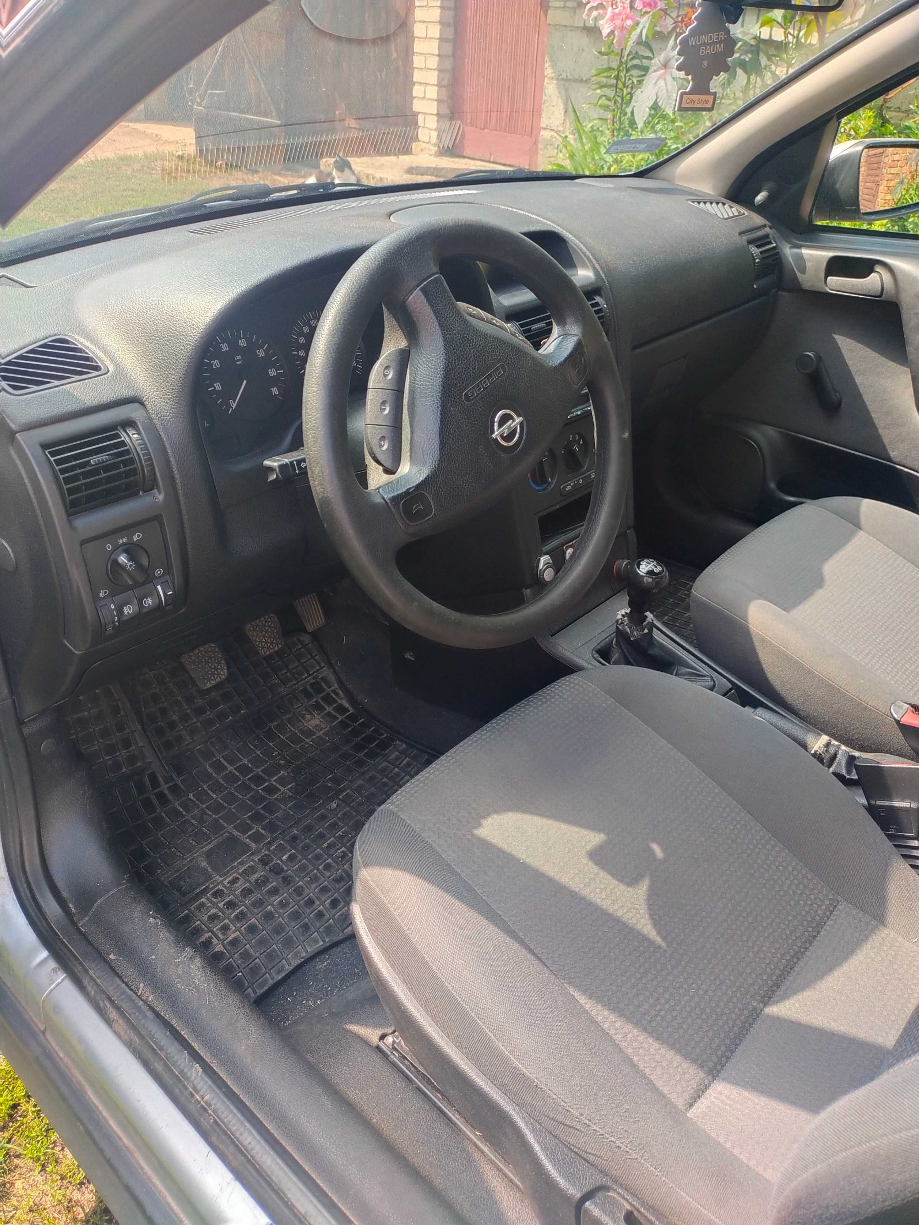 Opel Astra II 1,6
