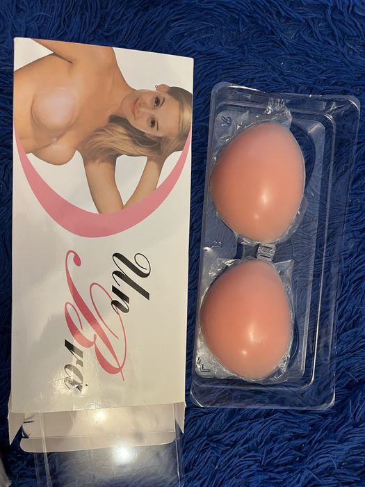 Силіконовий бюстгалтер