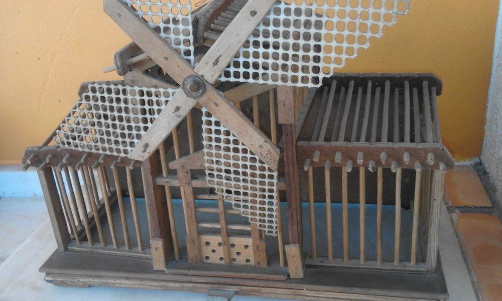 Gaiola antiga artesanal