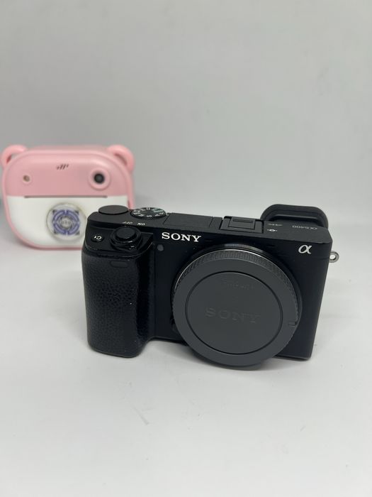 Фотоапарат SONY Alpha a6400 body