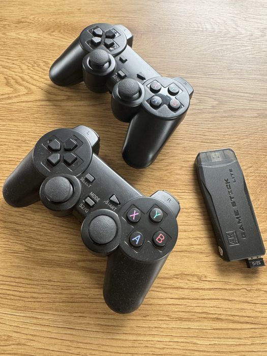 Game Stick Lite 4K, бездротова приставка з іграми
