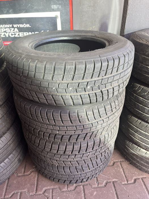 Opony zimowe 215/65r15 Tagom Tires Snow-Evo Komplet 24r Jak NOWE