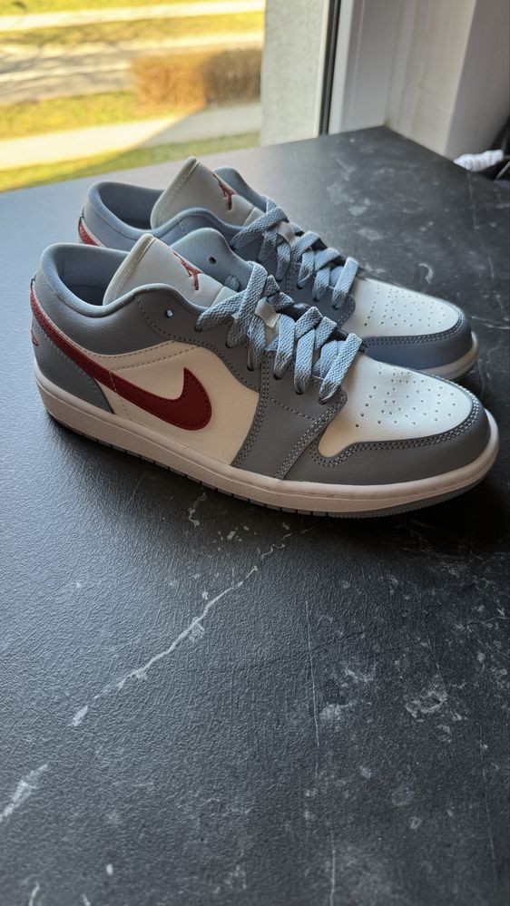 Nike Air Jordan 1 Low Blue Whisper Dune Red rozmiar 39 wkładka 25 cm.