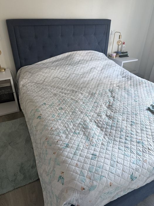 Cama casal como nova