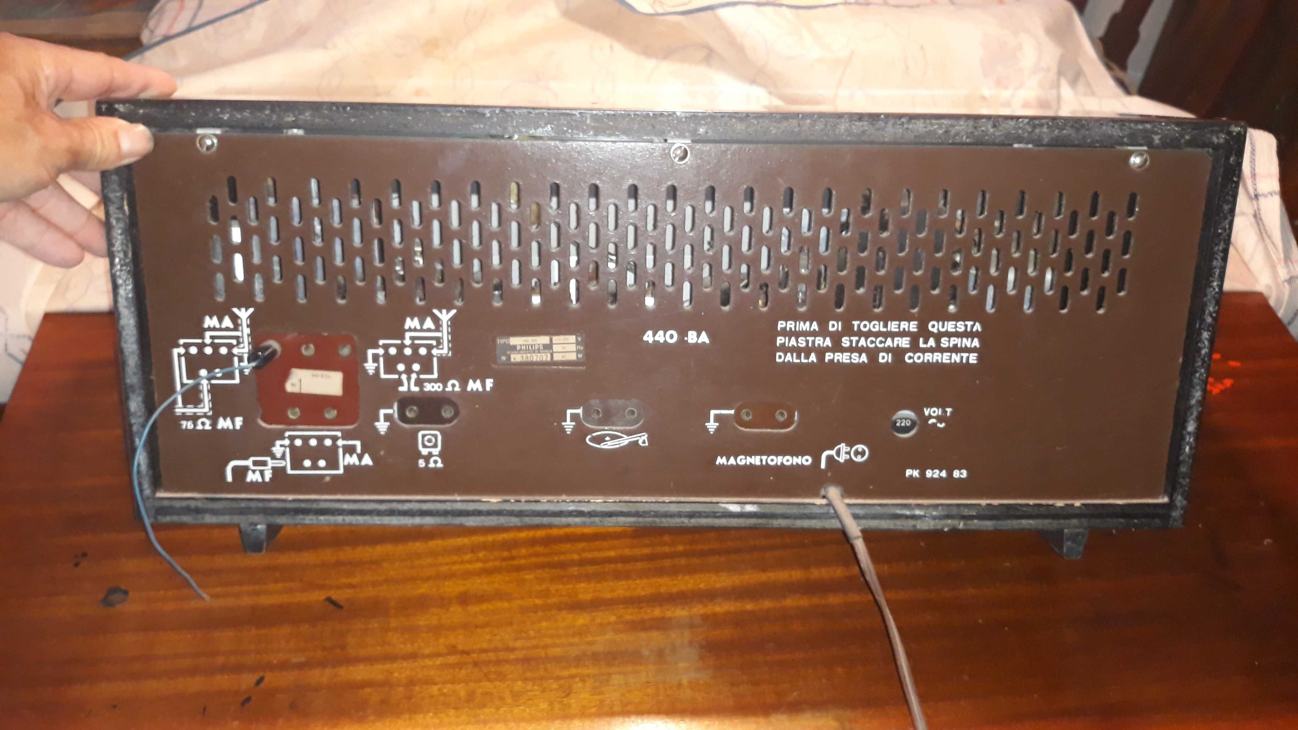 Antigo Rádio Philips Alfiere 5 (de 1964)