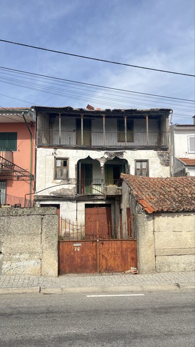 Vendo Casa Antiga para Reconstruir em Possacos – Valpaços (Vila Real)
