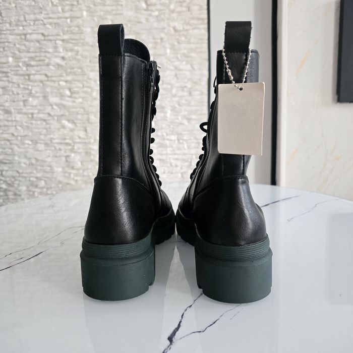 Czarne damskie eleganckie trapery wiązane zamek klasyczne botki nie oc