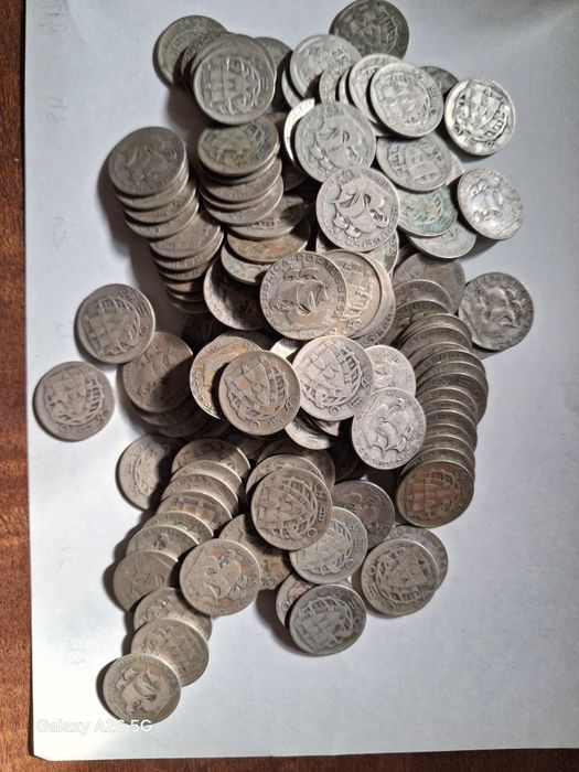 Moedas  de 2$50 PRATA