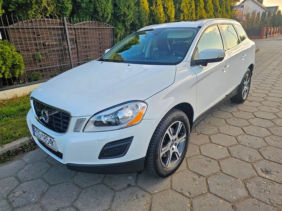 Volvo XC 60 2.4 D5 215 KM AWD 2012 r. Bogate Wyposażenie Stan BDB !!