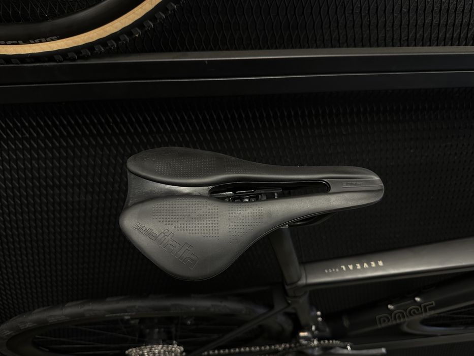 Szosowy rower elektryczny ROSE REVEAL PLUS Ultegra R 8100 Di2 roz.L