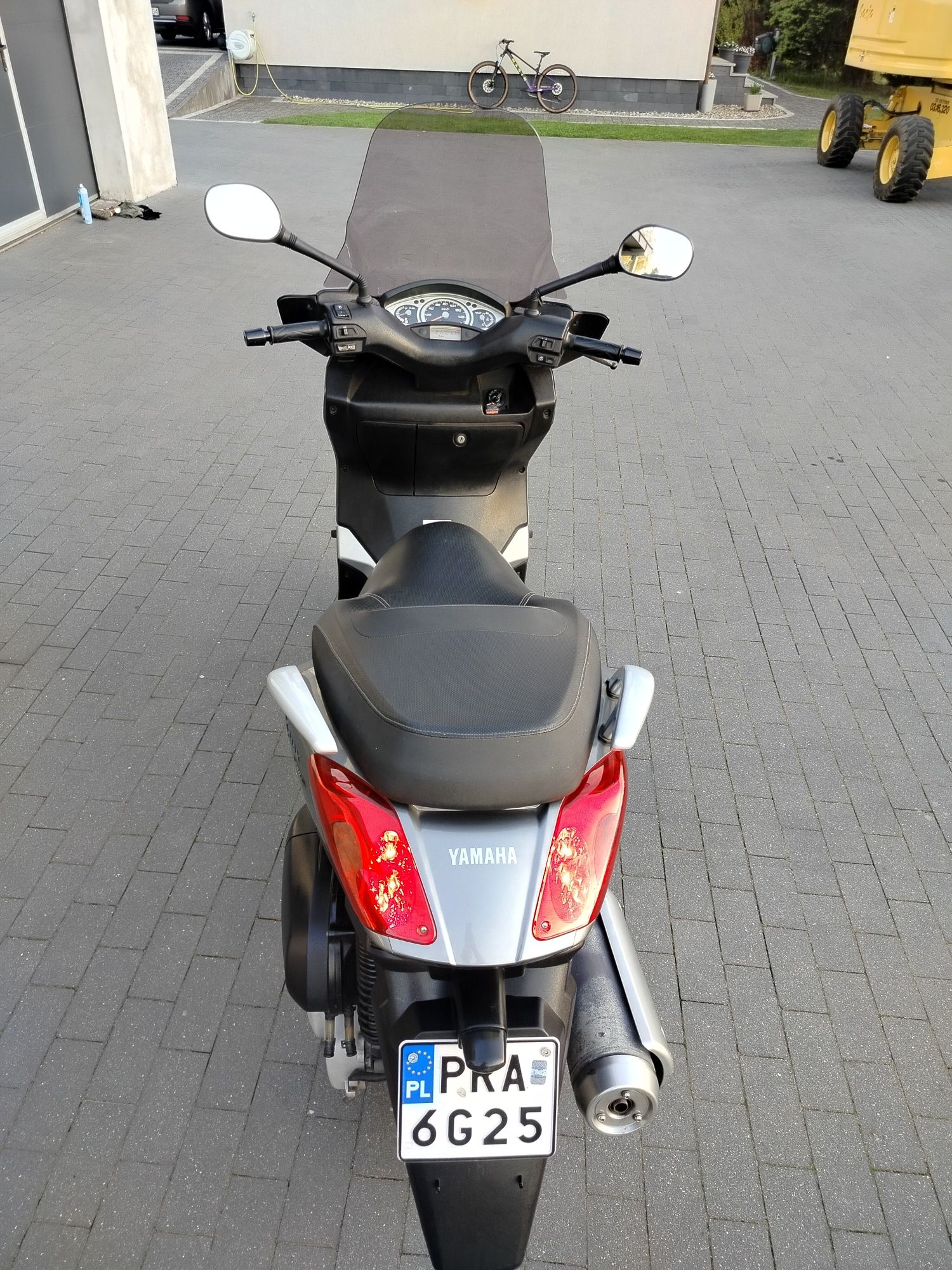 Yamaha x max 250